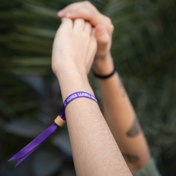 Polsera feminista "Dones lliures en una terra lliure"