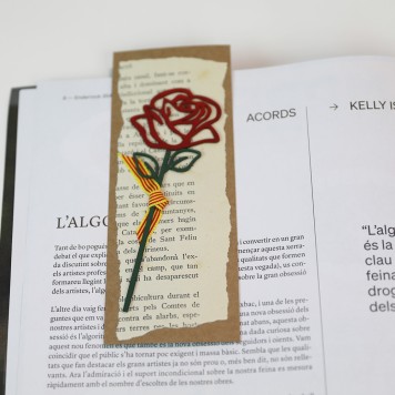 Punt de llibre de la  rosa oberta