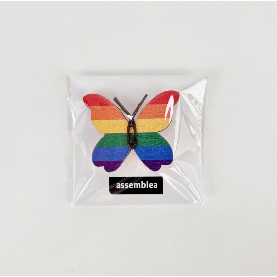 Papallona de fusta LGTBI
