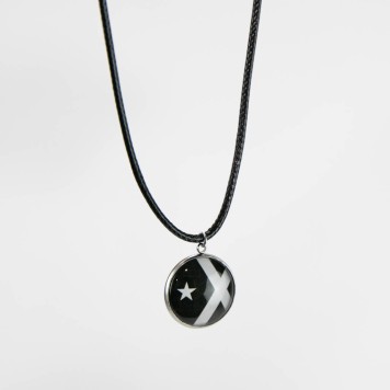 Penjoll bandera negra