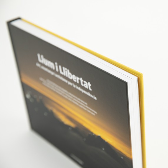 Llibre "Llum i Llibertat"